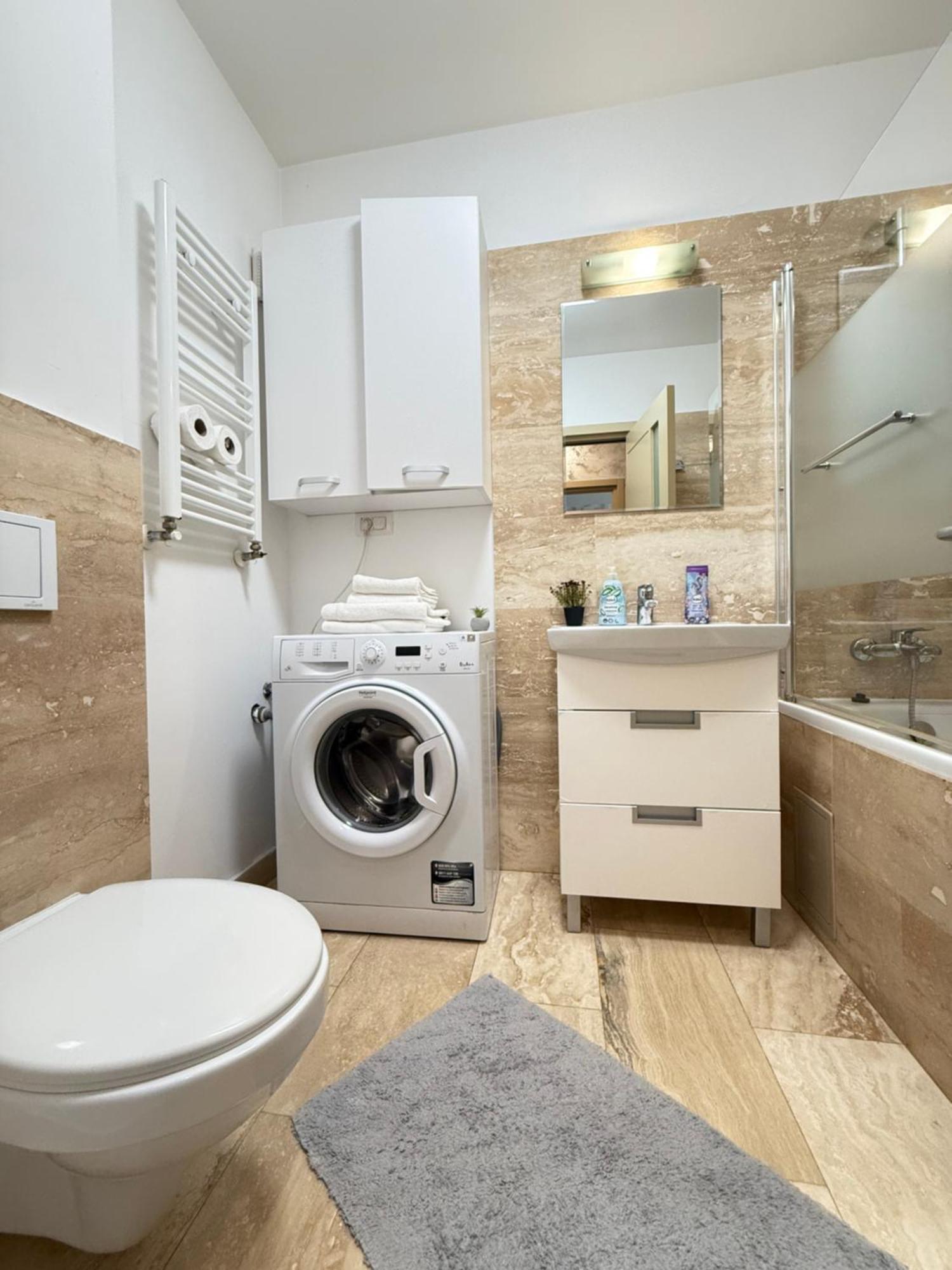Smart Stay Studio With Free Parking Iasi Luaran gambar